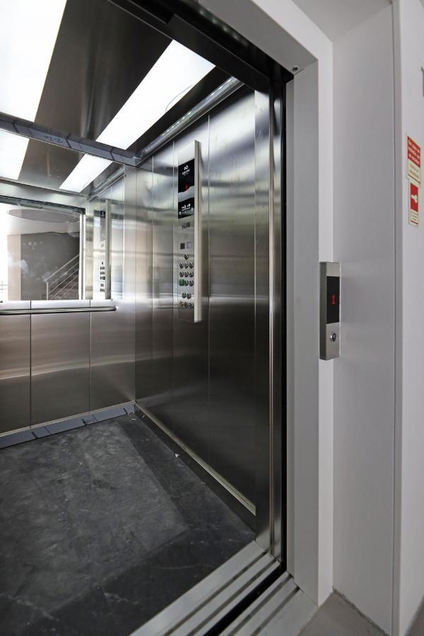 Flh Boavista Wooden Duplexes ポルト エクステリア 写真